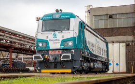 Unipetrol převzal novou lokomotivu od CZ LOKO
